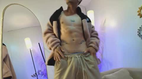 Snapshot of preciuss22 chatting on 11.14.25 Andres online show from 11.14.25