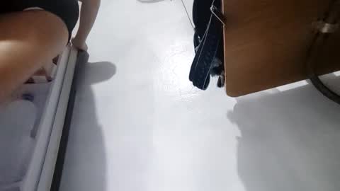 Dinah online show from 12.29.24