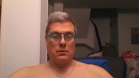 Snapshot of prendimisubito chatting on 02.25.26 prendimisubito online show from 02.25.26