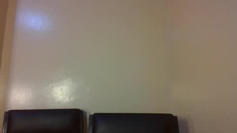 Snapshot of prettie_dee chatting on 11.05.25 Bad gurl Riri online show from 11.05.25