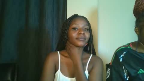 Snapshot of prettie_dee chatting on 11.11.25 Bad gurl Riri online show from 11.11.25