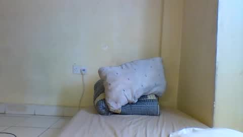 Prettie diva online show from 10.13.25