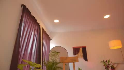 Nayrobi online show from 02.25.25