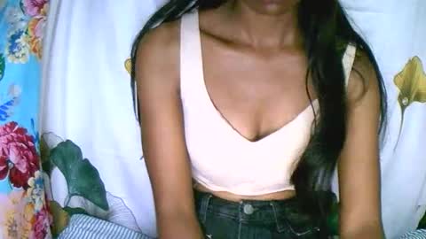 prettiethalia online show from 12.15.25