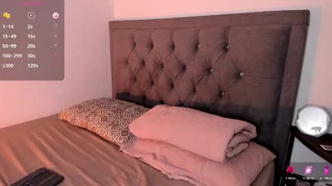 Snapshot of pretty_emii chatting on 10.21.25 Alexa .......... 5pm - 10pm online show from 10.21.25