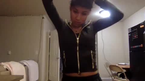 pretty_girl828687 online show from 11.21.25