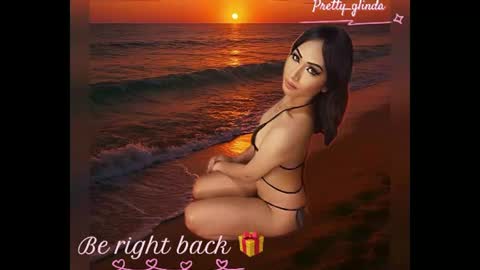 Snapshot of pretty_glinda chatting on 07.16.26 pretty_glinda online show from 07.16.26