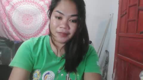 Snapshot of pretty_jewel05 chatting on 02.18.25 pretty_jewel05 online show from 02.18.25