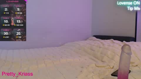 Snapshot of pretty_kriass chatting on 03.09.25 Pretty Kriss online show from 03.09.25