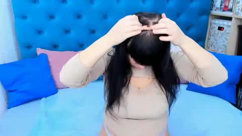 pretty_malika online show from 11.24.25