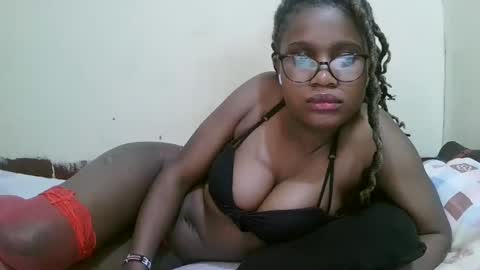 pretty_mellan online show from 02.14.25