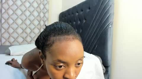 pretty_peshy online show from 04.29.26