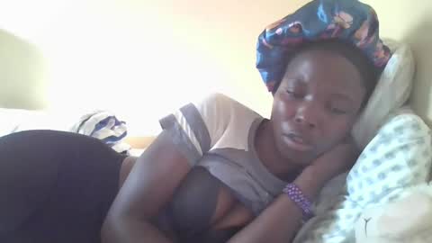 pretty_petite_ebony online show from 01.11.25