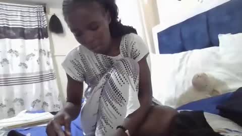 pretty_petite_ebony online show from 10.05.25