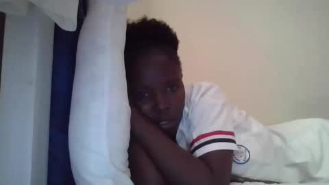 pretty_petite_ebony online show from 10.16.25