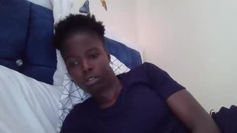 pretty_petite_ebony online show from 10.18.25