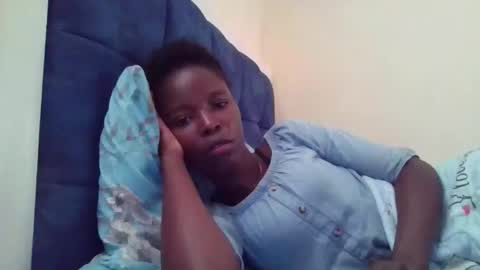 pretty_petite_ebony online show from 11.23.25