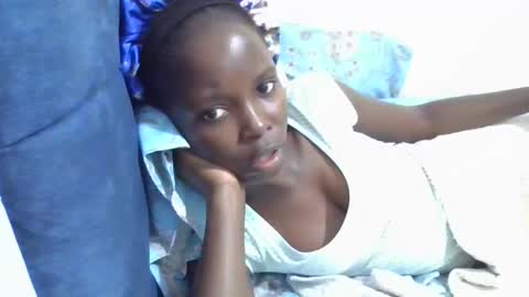 pretty_petite_ebony online show from 03.28.26