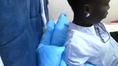 pretty_petite_ebony online show from 05.15.26