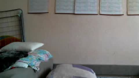 Bella online show from 10.20.25