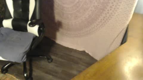 Snapshot of prettybigben chatting on 01.24.25 prettybigben online show from 01.24.25