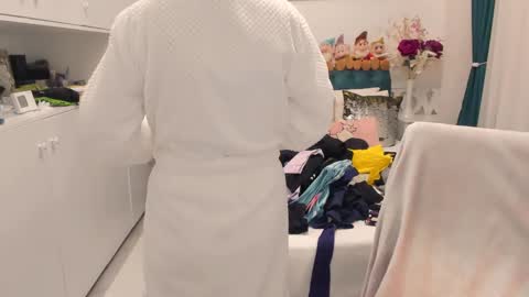 Snapshot of prettyblackeyes chatting on 02.20.25 wilma online show from 02.20.25