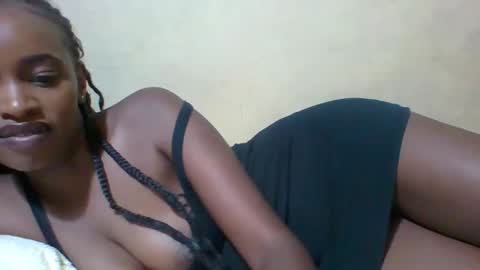 prettycarl_2 online show from 01.25.25