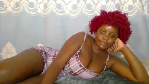 Snapshot of prettydarkskin002 chatting on 06.04.26 SHANIA online show from 06.04.26