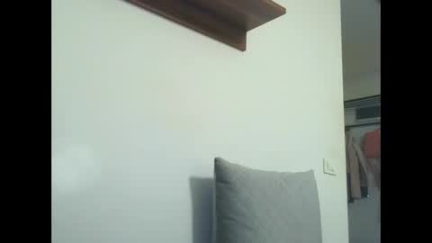 prettyjulliette online show from 01.11.26