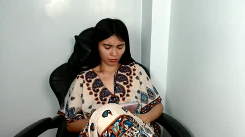 prettylittle_lady online show from 06.08.26