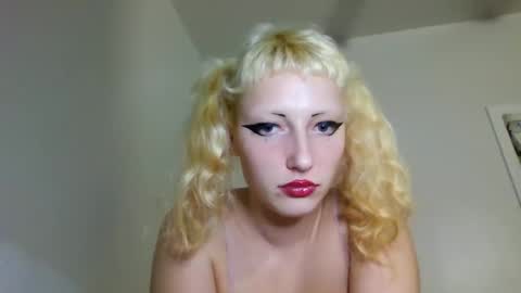 Dahlia online show from 12.02.24