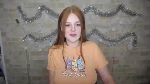 Snapshot of prettyvalerii_ chatting on 12.23.24 Valeri online show from 12.23.24