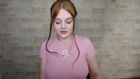 Snapshot of prettyvalerii_ chatting on 02.23.25 Valeri online show from 02.23.25