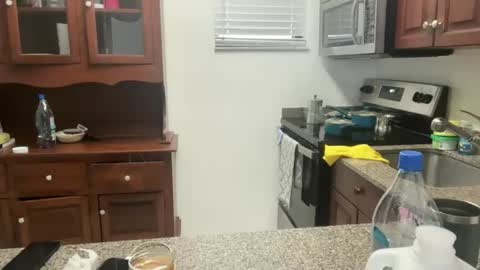 prettyyykittyyy22 online show from 10.27.25