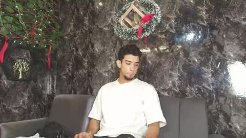 prince_arthur77 online show from 12.20.25