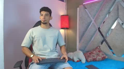 prince_arthur77 online show from 04.18.26