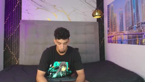 Snapshot of prince_arthur77 chatting on 05.05.26 prince_arthur77 online show from 05.05.26