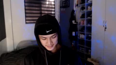 Snapshot of princeadrianx chatting on 02.27.26 Prince Adrian online show from 02.27.26