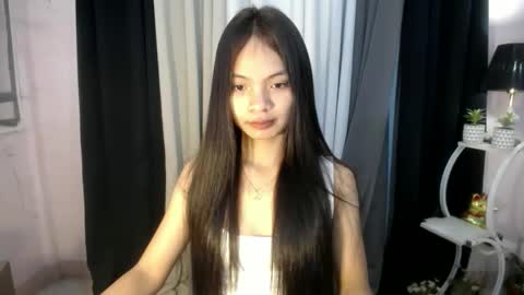 Snapshot of princess_luxe chatting on 02.26.26 Cutie Princess online show from 02.26.26