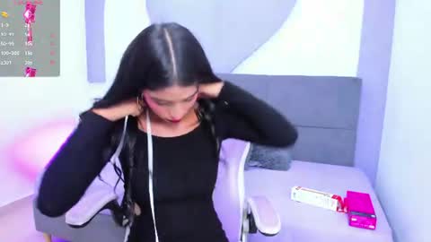 Mia online show from 07.27.26