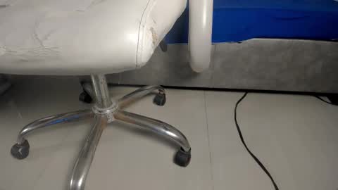 princess_tokyo_ online show from 10.10.25