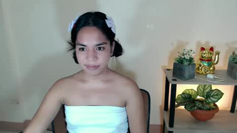 Yurie online show from 02.12.25