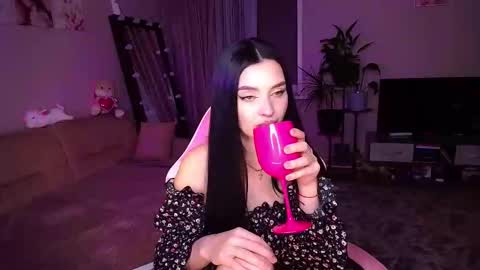 princessamira1 online show from 11.09.25