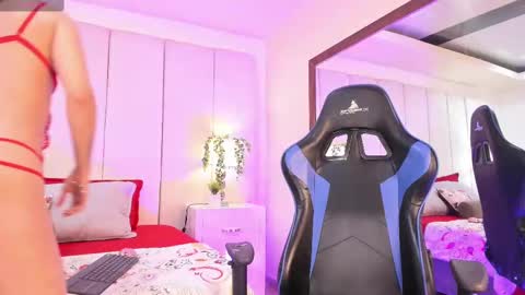 princessammy1 online show from 10.20.25