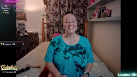 Snapshot of princesslux18 chatting on 02.15.25 Lux Alot Luxi online show from 02.15.25