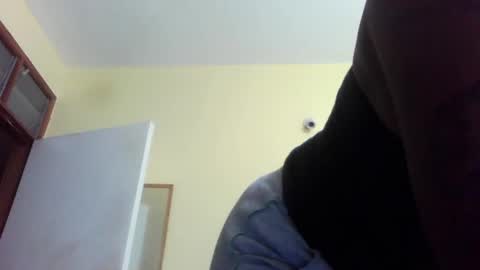 Snapshot of princessmiles2 chatting on 03.06.25 phelly online show from 03.06.25