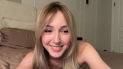 Snapshot of princessmood chatting on 07.09.26 Kate online show from 07.09.26