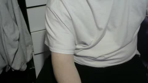 Snapshot of princezuko69 chatting on 02.15.25 princezuko69 online show from 02.15.25