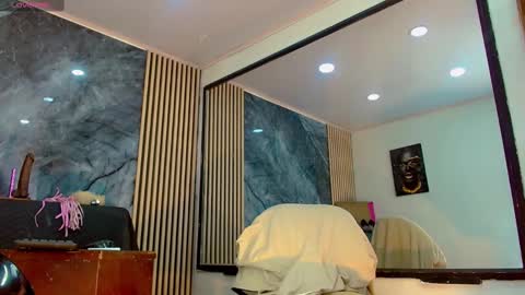 priscilarainbow online show from 03.08.25