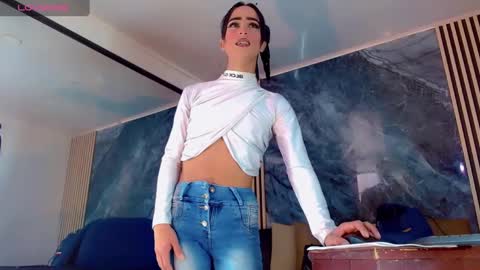 priscilarainbow online show from 09.19.25